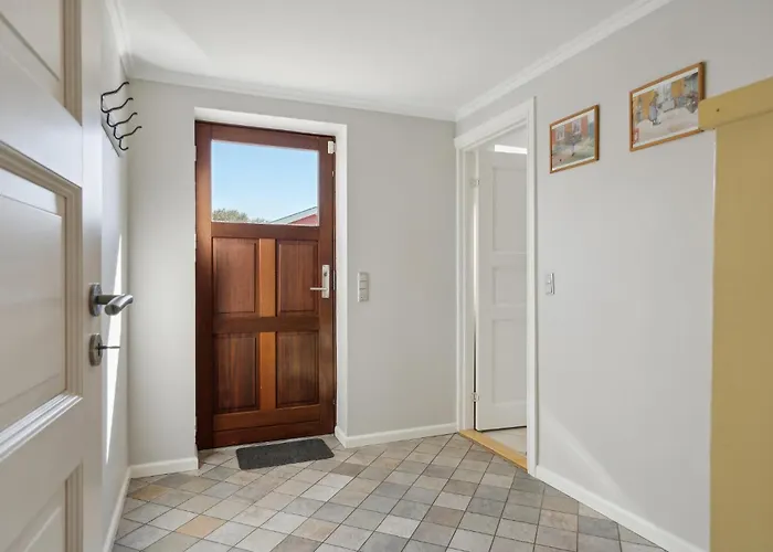 3 Bedroom Awesome In *